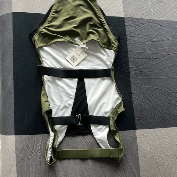 Nwt Cupshe swimsuit One Piece Army Green Mesh S - Picture 3 of 7